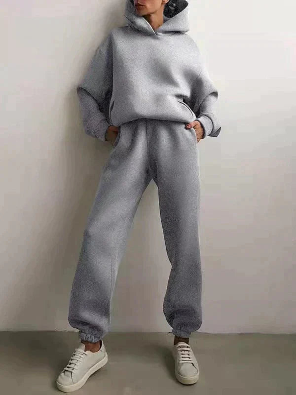 Nila - Jogging Suit