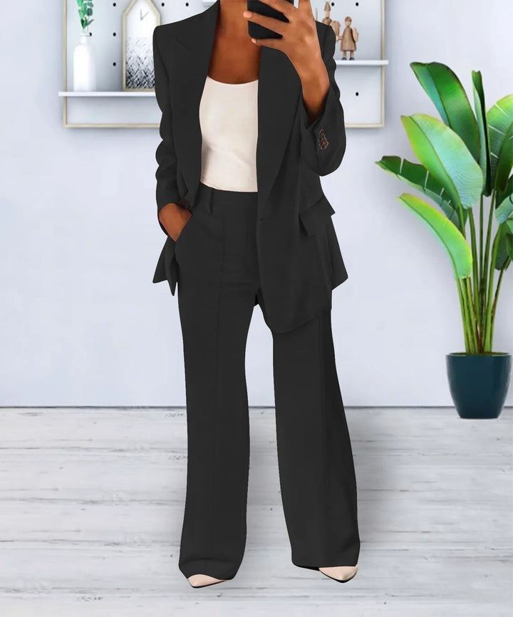 Isabella -  Comfortable suit